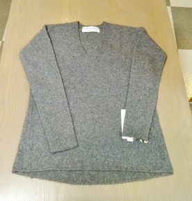 ヤクのセーター（toi.toi.toi）税別26,000円