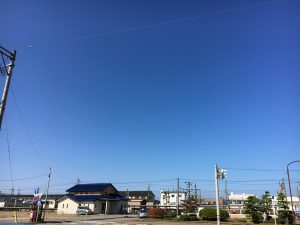 雲一つない青空が広がった富山県